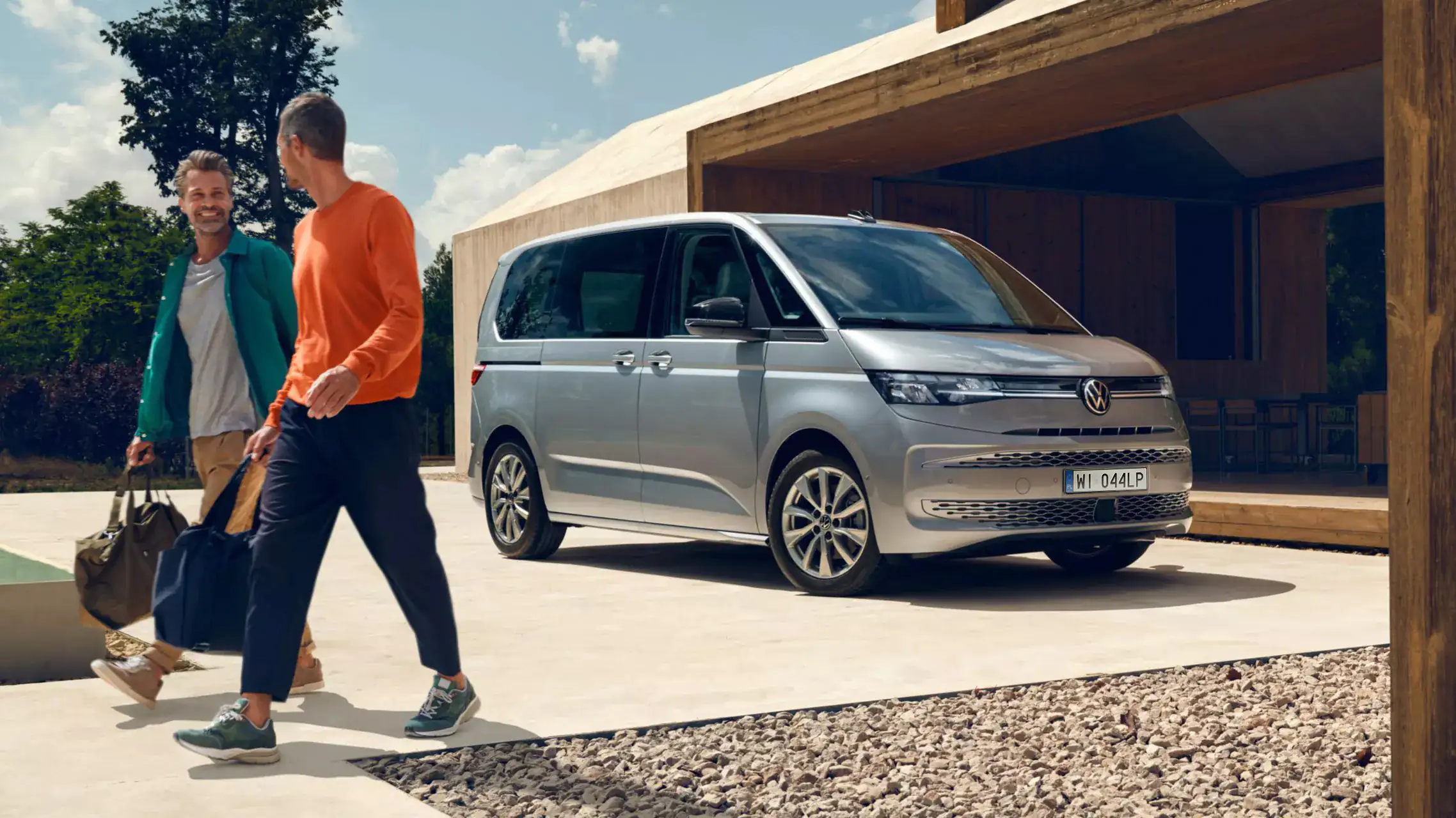 srebrny Volkswagen Multivan